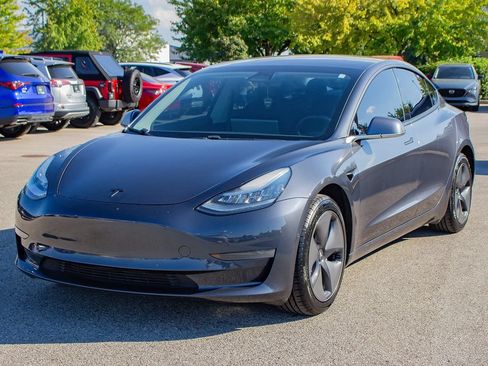 Used 2020 Tesla Model 3 Standard Range Plus RWD image 3