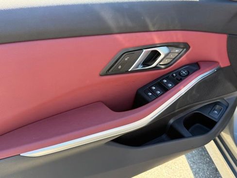 Used 2025 BMW 330i xDrive Sedan w/ Convenience Package image 18