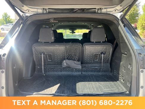 Used 2023 Chevrolet Traverse LT w/ LPO, Floor Liner Package AWD/4WD image 27
