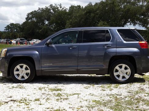 Used 2013 GMC Terrain SLE FWD image 3
