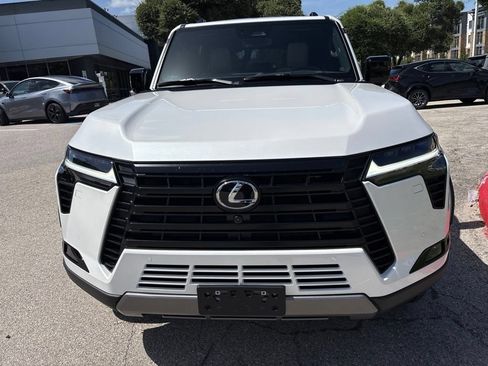 Certified 2026 Lexus GX 550 AWD/4WD image 8