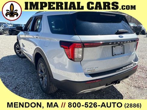 New 2026 Ford Explorer Active w/ Active Comfort Package image 9