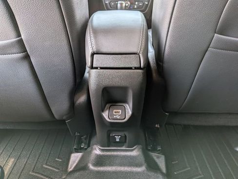 Used 2021 Jeep Renegade Limited AWD/4WD image 13