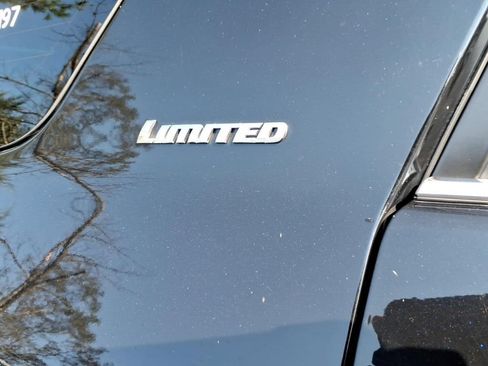 Used 2021 Toyota 4Runner Limited AWD/4WD image 16