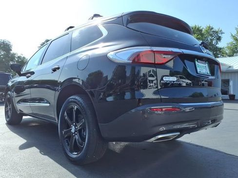 Used 2024 Buick Enclave Essence w/ Experience Buick Package FWD image 9