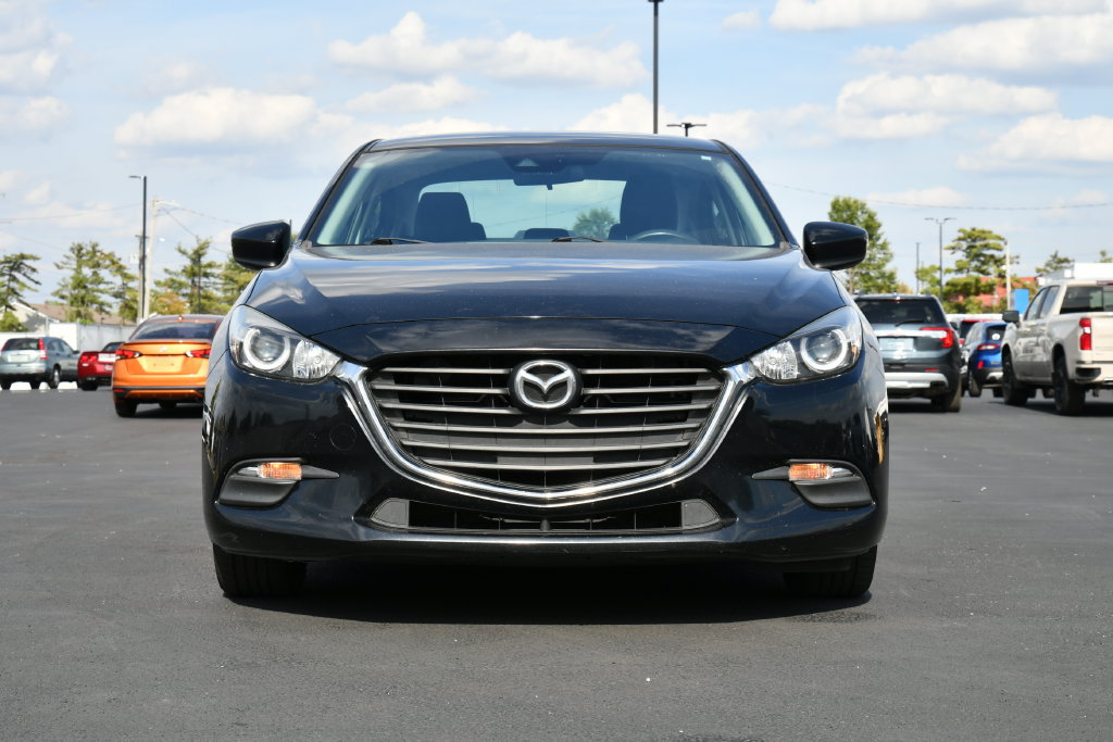 Used 2018 MAZDA MAZDA3 Sport FWD image 2
