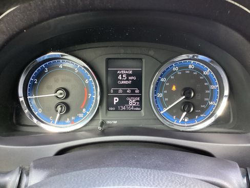 Used 2017 Toyota Corolla LE FWD image 21
