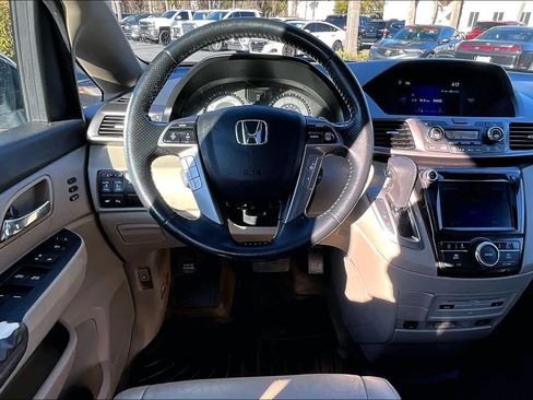 Used 2017 Honda Odyssey Touring image 6