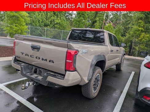 Used 2026 Toyota Tacoma TRD Off-Road w/ TRD Off Road Upgrade Package AWD/4WD image 8