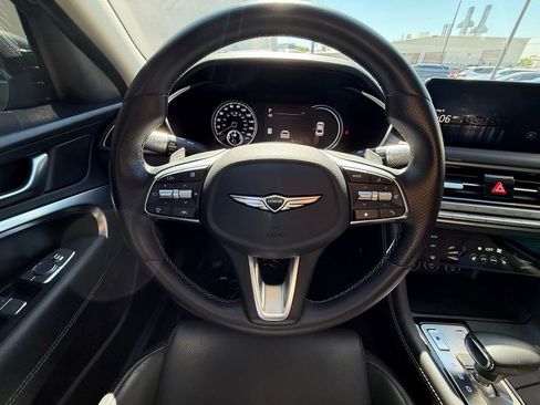 Used 2025 Genesis G70 2.5T RWD image 13