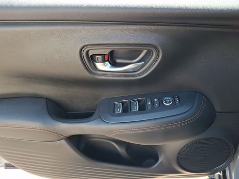 Used 2024 Honda HR-V Sport image 12