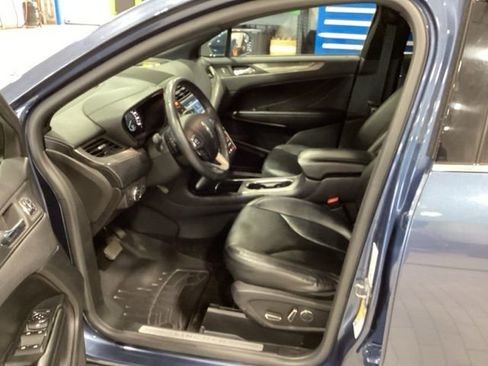 Used 2018 Lincoln MKC Premiere AWD/4WD image 10