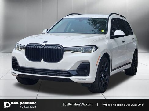 Used 2020 BMW X7 xDrive40i w/ Premium Package AWD/4WD image 23