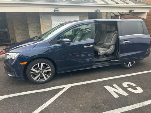 Used 2024 Honda Odyssey Touring image 8