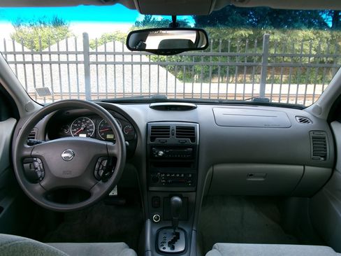 Used 2003 Nissan Maxima GXE FWD image 13