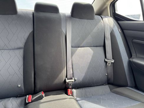 Used 2025 Nissan Versa SV FWD image 35
