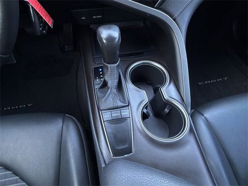 Used 2022 Toyota Camry SE image 20