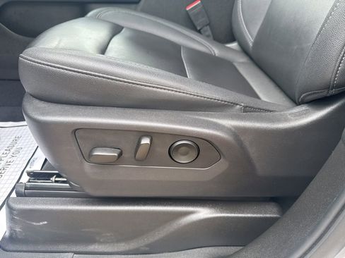 Used 2025 Chevrolet Tahoe LT AWD/4WD image 29