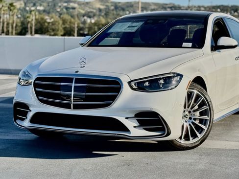 New 2026 Mercedes-Benz S 580 4MATIC Sedan image 3