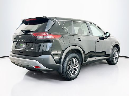 Used 2023 Nissan Rogue S image 9