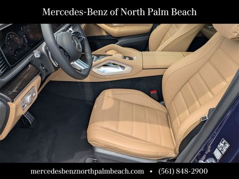 New 2026 Mercedes-Benz GLS 580 4MATIC image 6