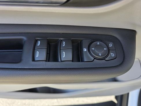 Used 2023 GMC Terrain SLE w/ Driver Convenience Package FWD image 12