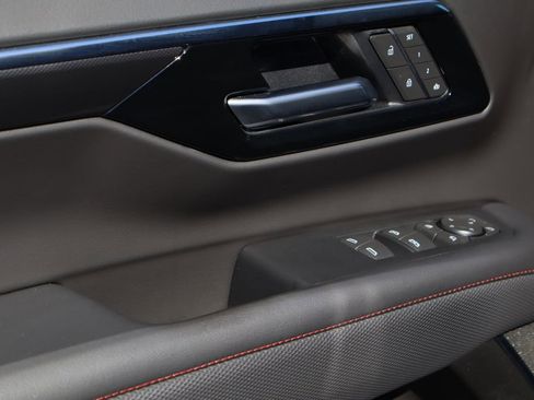 Used 2025 Chevrolet Tahoe RST w/ Comfort Package image 20