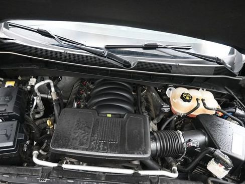 Used 2021 Chevrolet Silverado 1500 RST AWD/4WD image 32