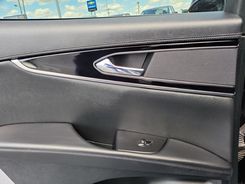 Certified 2023 Lincoln Nautilus FWD w/ Premium Package image 15