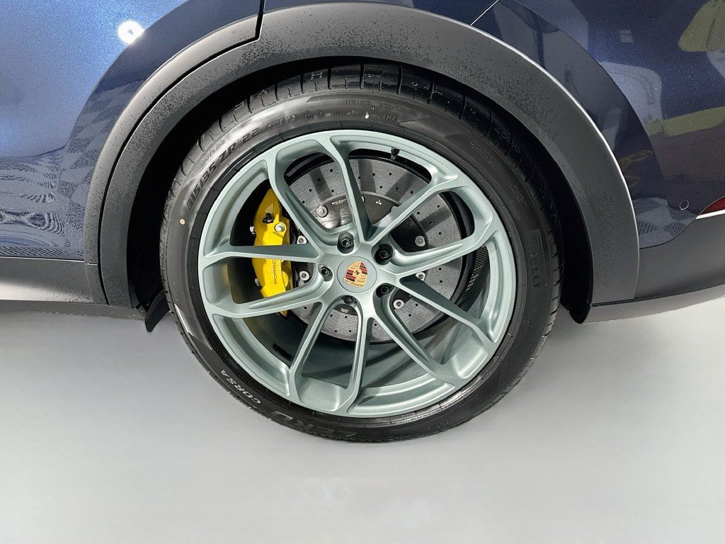New 2026 Porsche Cayenne Turbo GT AWD/4WD image 32