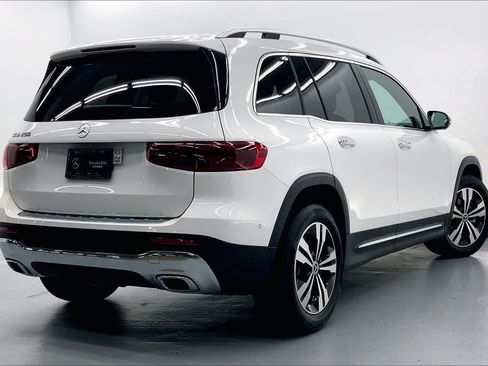 Used 2026 Mercedes-Benz GLB 250 image 4