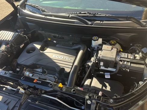 Used 2022 Chevrolet Equinox LT image 28