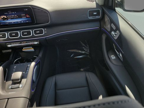 Used 2026 Mercedes-Benz GLS 450 4MATIC image 15