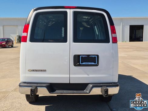 Certified 2024 Chevrolet Express 2500 w/ Driver Convenience Package RWD image 6