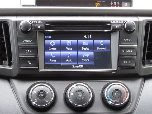 Certified 2018 Toyota RAV4 LE w/ All Weather Liner Package image 25