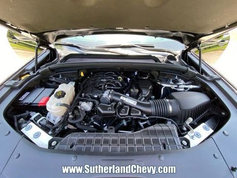 Used 2023 Jeep Grand Cherokee Limited w/ Black Appearance Package AWD/4WD image 49