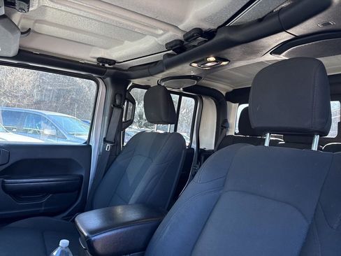 Used 2020 Jeep Gladiator Sport w/ Quick Order Package 24S image 34