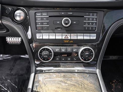 Used 2018 Mercedes-Benz SL 550 image 18