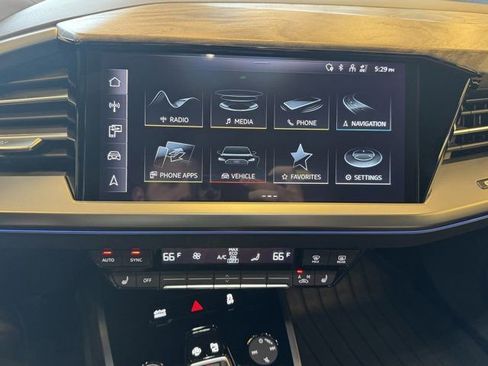 Used 2023 Audi Q4 e-tron Premium Plus w/ Premium Plus AWD/4WD image 17