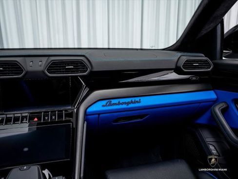 Used 2023 Lamborghini Urus S AWD/4WD image 41
