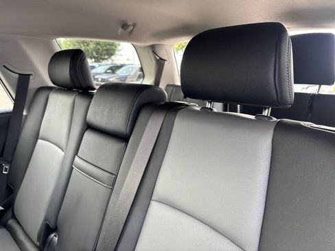 Used 2021 Toyota 4Runner SR5 Premium w/ Moonroof Package RWD image 13