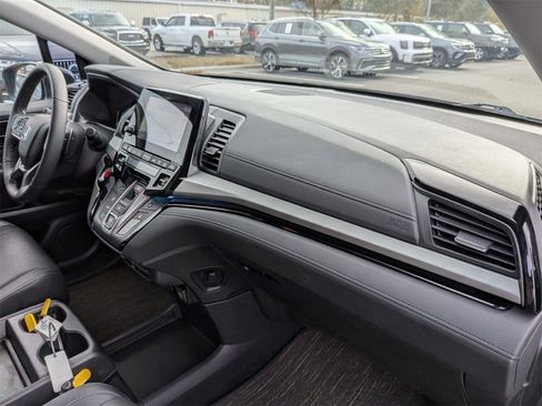 Used 2022 Honda Odyssey Touring image 40