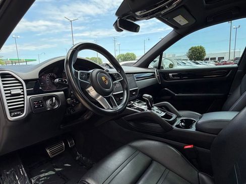 Used 2021 Porsche Cayenne S AWD/4WD image 17