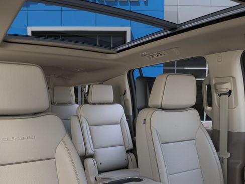 New 2026 GMC Yukon XL Denali w/ Denali Reserve Package AWD/4WD image 25