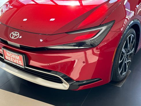 New 2026 Toyota Prius Plug-In Hybrid image 3
