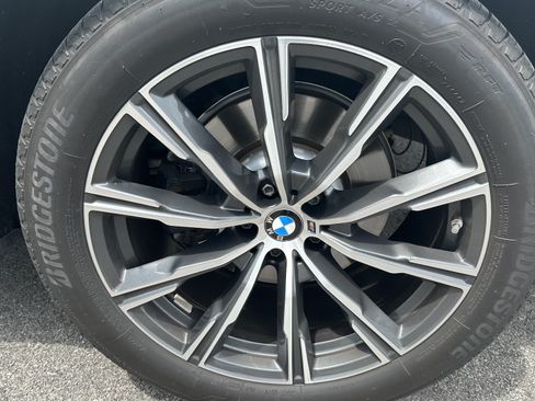Used 2024 BMW X5 xDrive40i w/ Executive Package AWD/4WD image 13