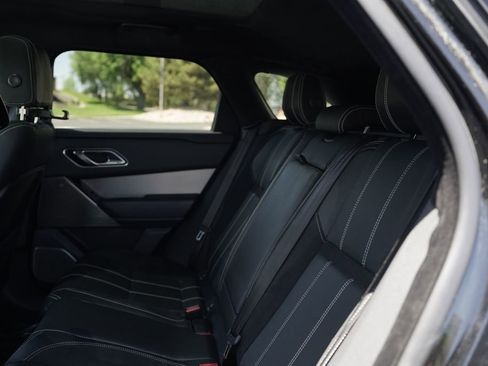 Used 2019 Land Rover Range Rover Velar R-Dynamic SE AWD/4WD image 11