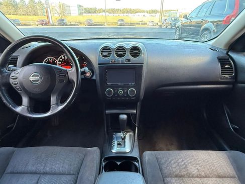Used 2012 Nissan Altima 2.5 S w/ Convenience Pkg FWD image 3