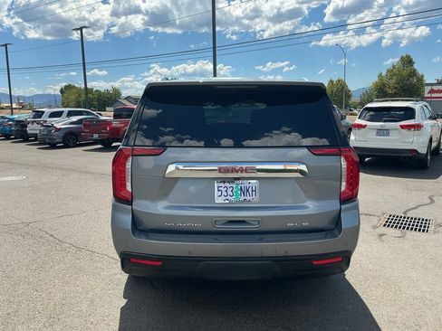 Used 2021 GMC Yukon SLE AWD/4WD image 9