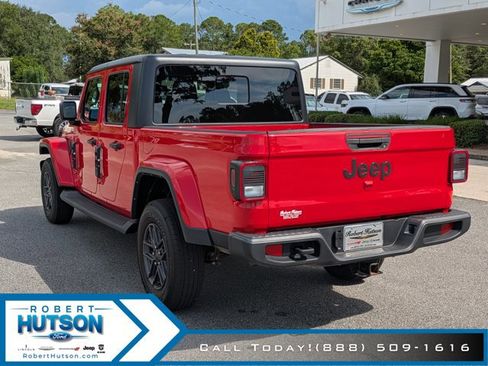 Used 2021 Jeep Gladiator Sport image 8